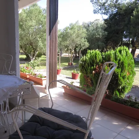 בית נופש Single House Kallithea